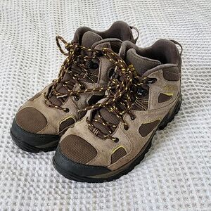 Columbia Brown and Black Hiking Boots with Ankle Support